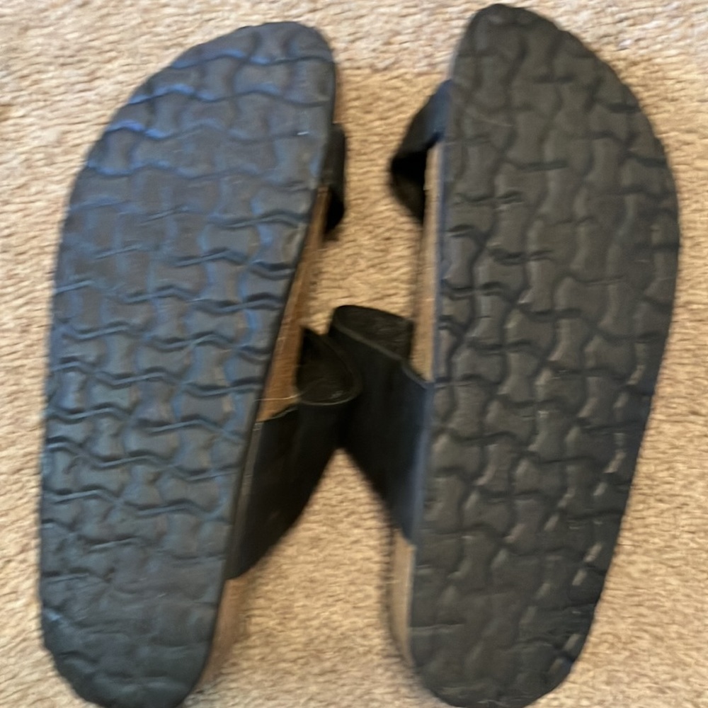 Cushionaire sandals - Picture 3 of 8